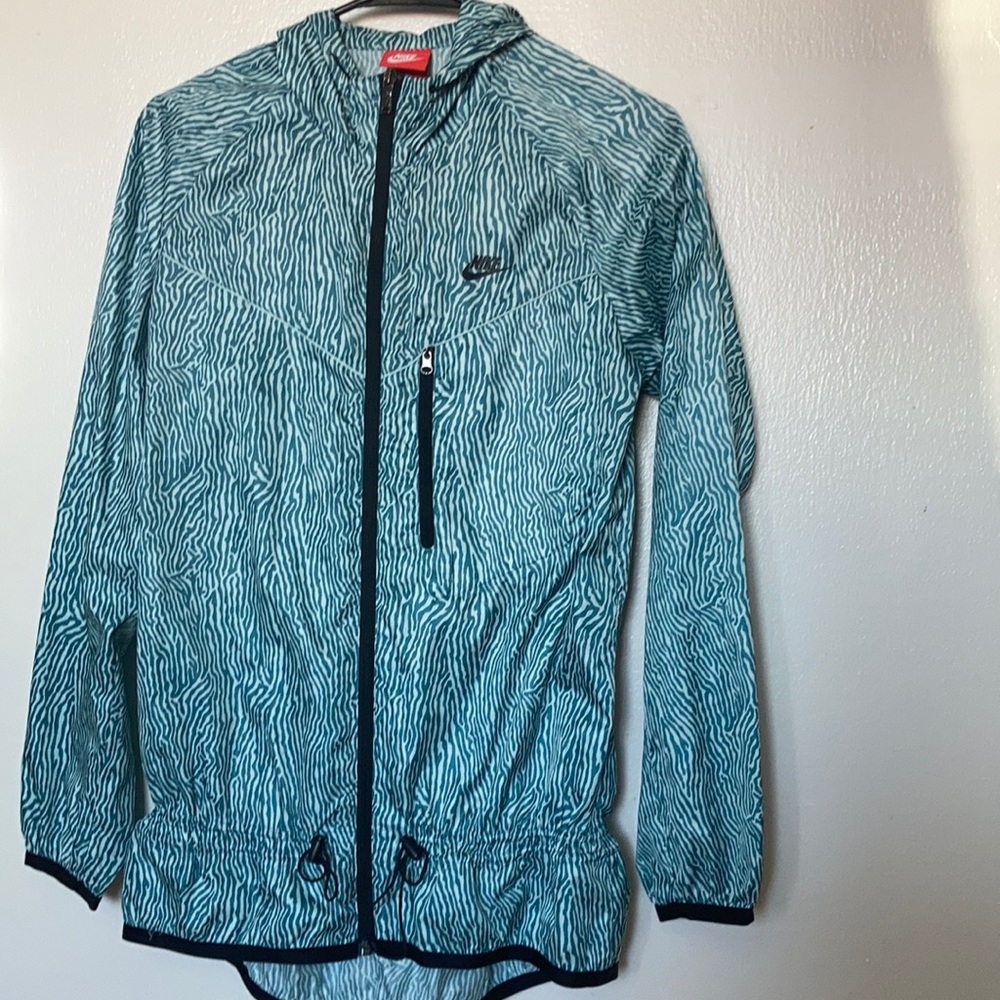 Nike windbreaker